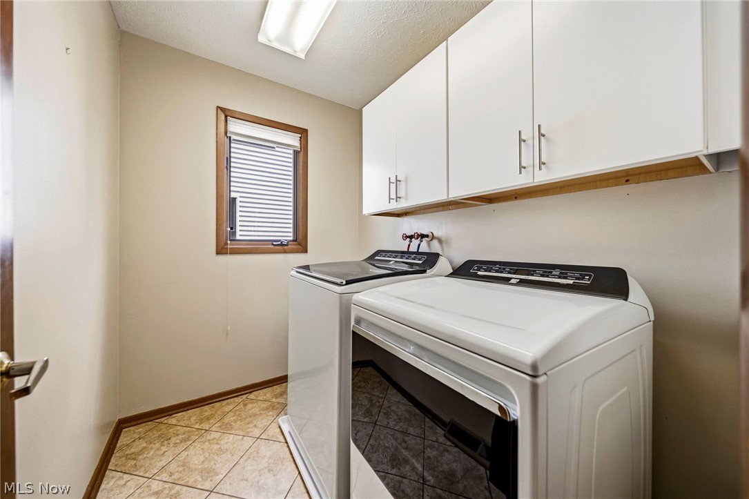 5513 Pheasants Walk Drive North Olmsted OH 44070