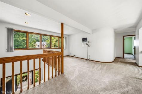 5513 Pheasants Walk Drive North Olmsted OH 44070