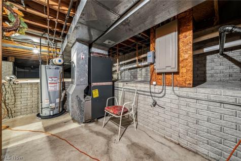5513 Pheasants Walk Drive North Olmsted OH 44070