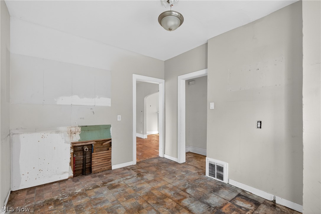 13810 Bartlett Avenue Cleveland OH 44120