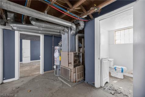 13810 Bartlett Avenue Cleveland OH 44120