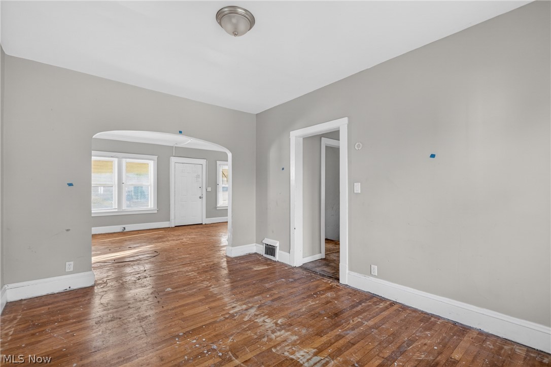 13810 Bartlett Avenue Cleveland OH 44120