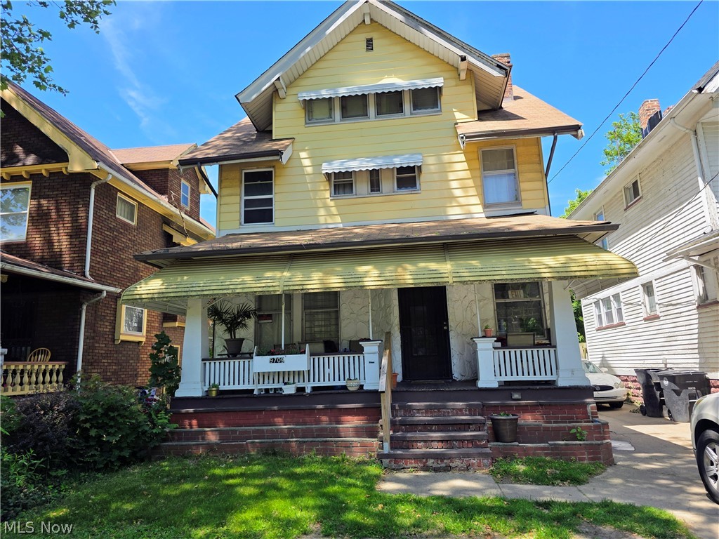 9709 Kempton Avenue Cleveland OH 44108