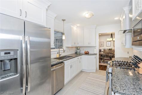 16237 Forest Hills Boulevard Cleveland Heights OH 44112