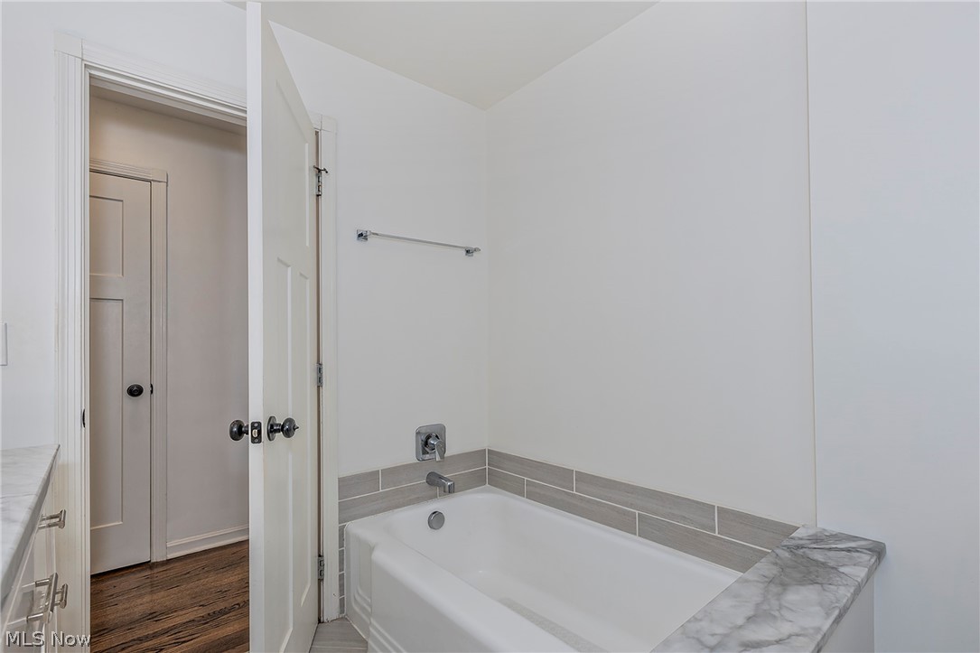 16237 Forest Hills Boulevard Cleveland Heights OH 44112