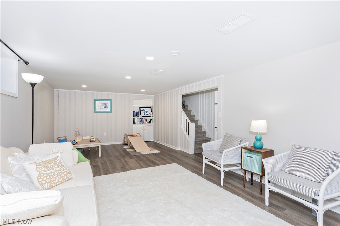 16237 Forest Hills Boulevard Cleveland Heights OH 44112