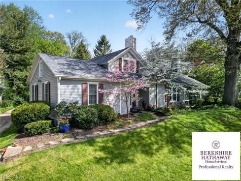 3555 Birch Tree Path Cleveland Heights OH 44121