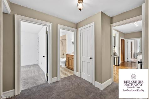 3555 Birch Tree Path Cleveland Heights OH 44121