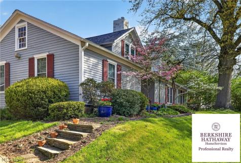3555 Birch Tree Path Cleveland Heights OH 44121