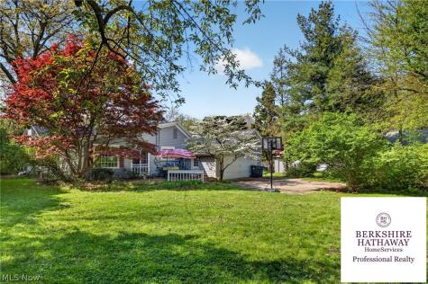 3555 Birch Tree Path Cleveland Heights OH 44121