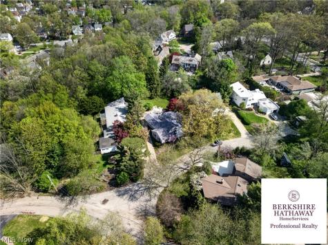 3555 Birch Tree Path Cleveland Heights OH 44121