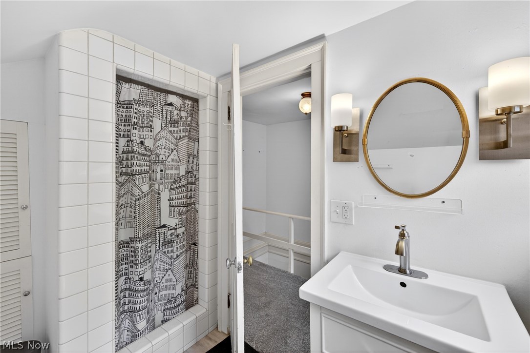 3555 Birch Tree Path Cleveland Heights OH 44121