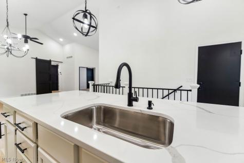 9627 Patricia Court Elyria OH 44035