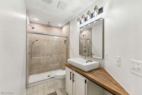 9627 Patricia Court Elyria OH 44035