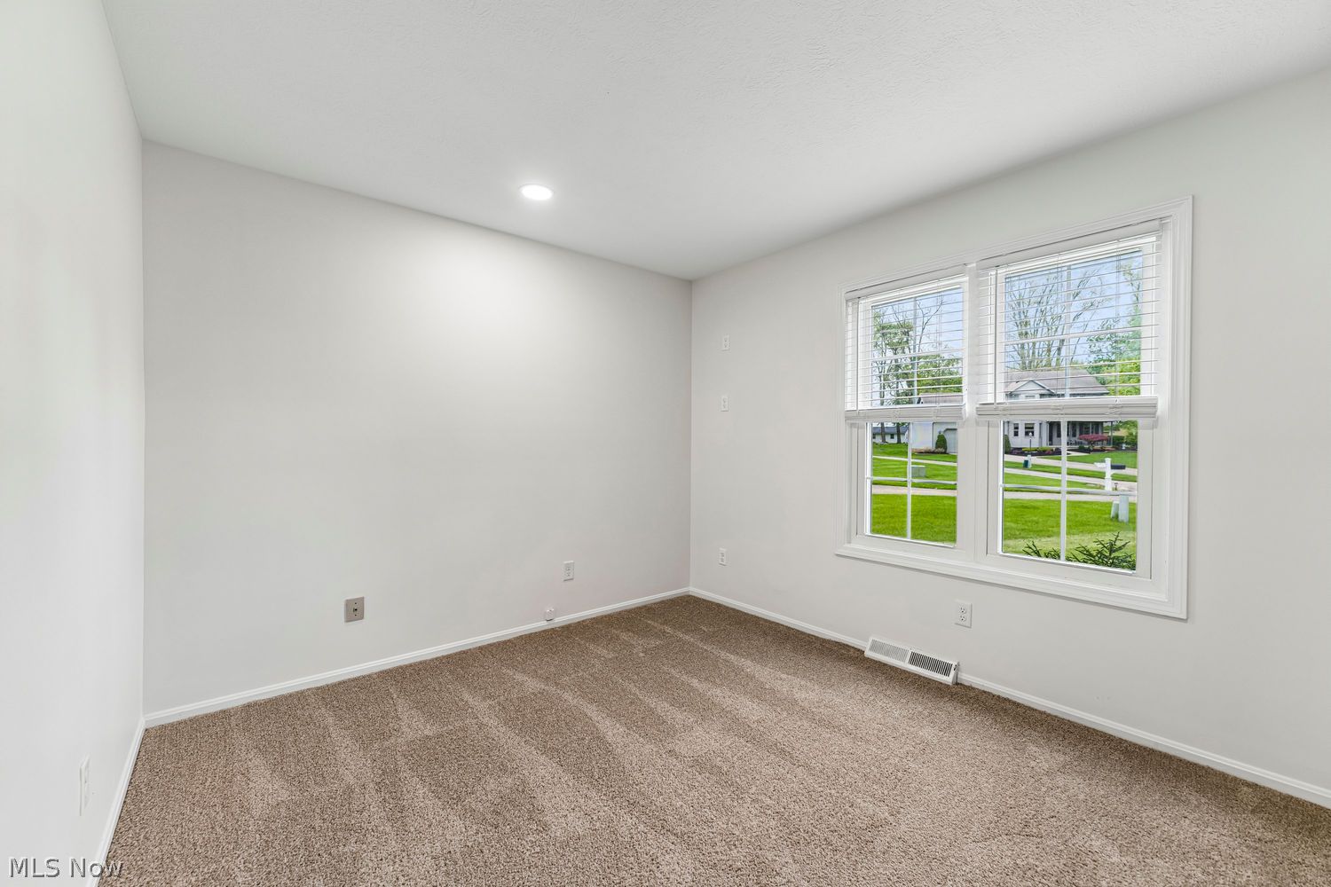 9627 Patricia Court Elyria OH 44035