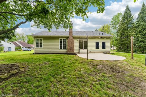 9627 Patricia Court Elyria OH 44035
