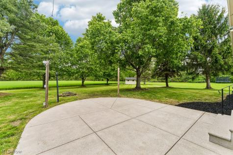 9627 Patricia Court Elyria OH 44035