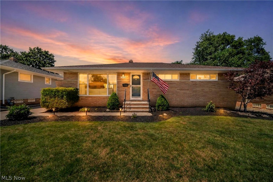145 E Englewood Drive Seven Hills OH 44131