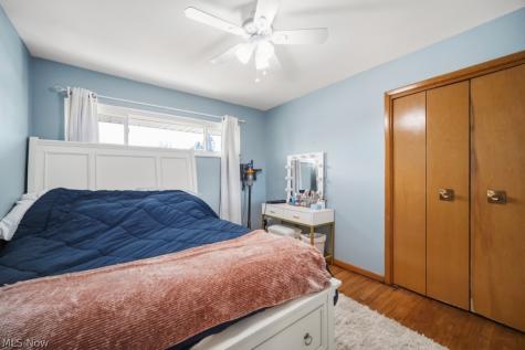 145 E Englewood Drive Seven Hills OH 44131