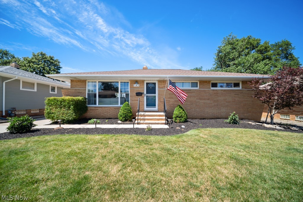 145 E Englewood Drive Seven Hills OH 44131