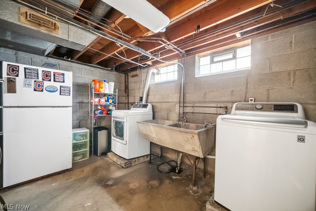 145 E Englewood Drive Seven Hills OH 44131