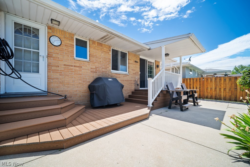 145 E Englewood Drive Seven Hills OH 44131