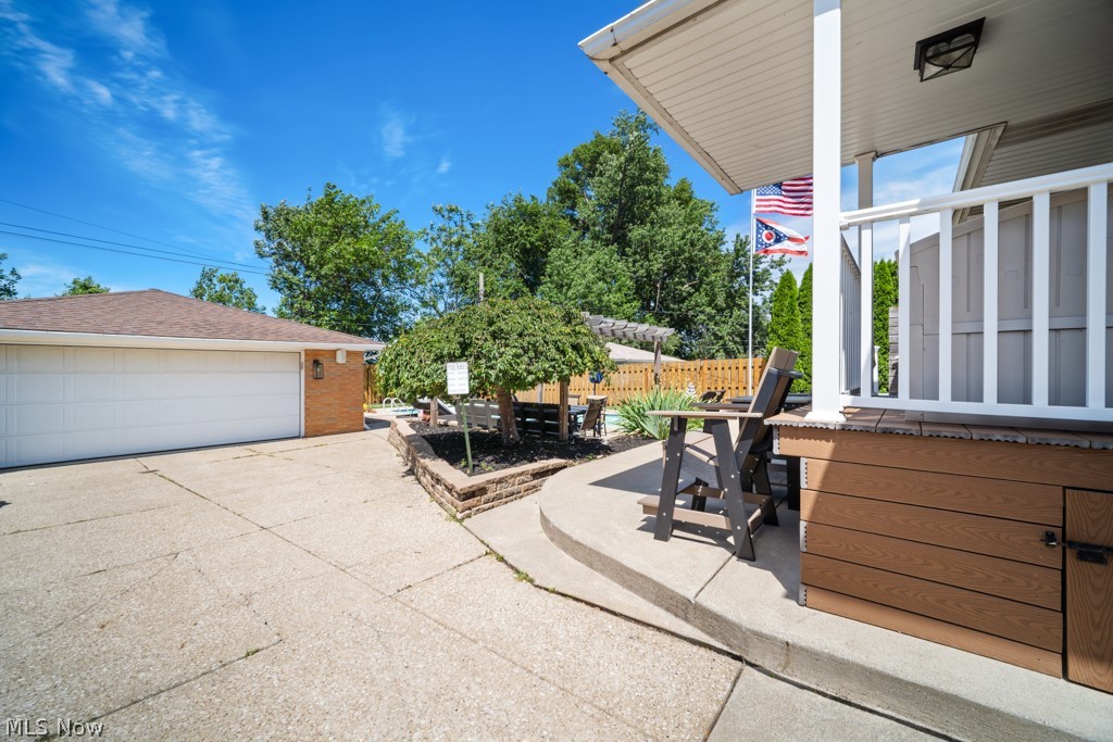 145 E Englewood Drive Seven Hills OH 44131