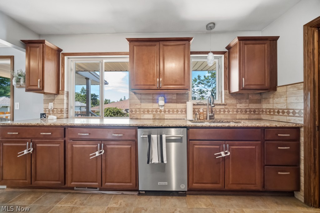 145 E Englewood Drive Seven Hills OH 44131