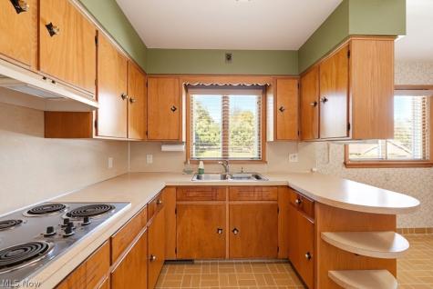 3677 Johnson Road Norton OH 44203