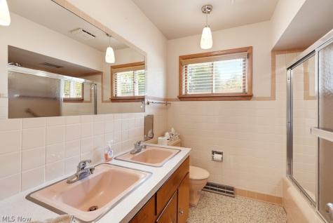 3677 Johnson Road Norton OH 44203