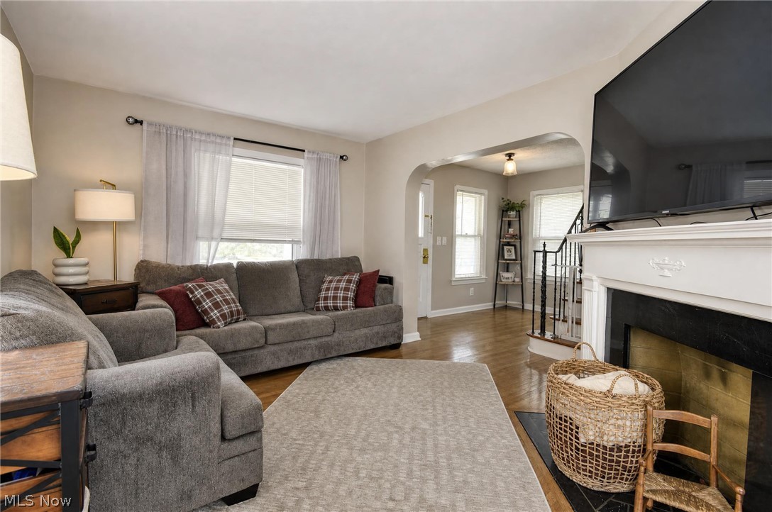 2179 Alger Road Lakewood OH 44107