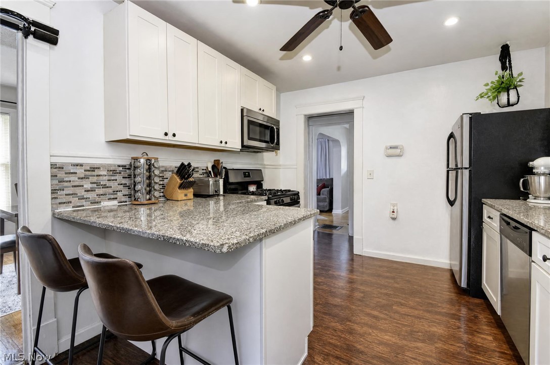 2179 Alger Road Lakewood OH 44107