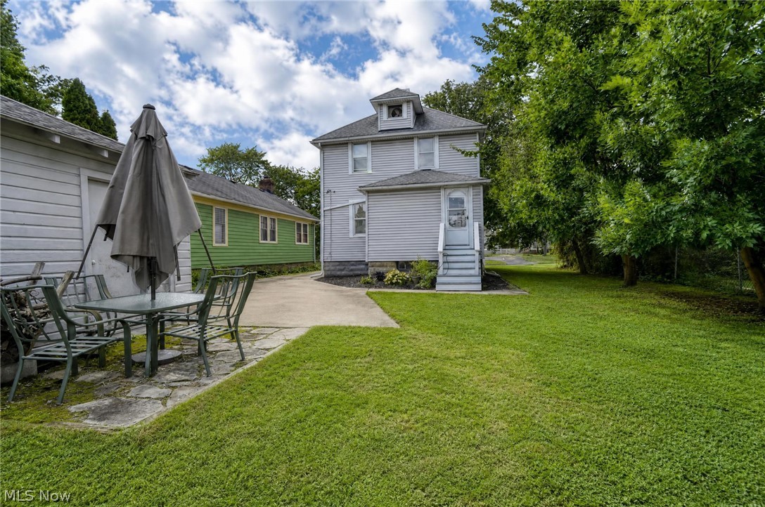 2179 Alger Road Lakewood OH 44107