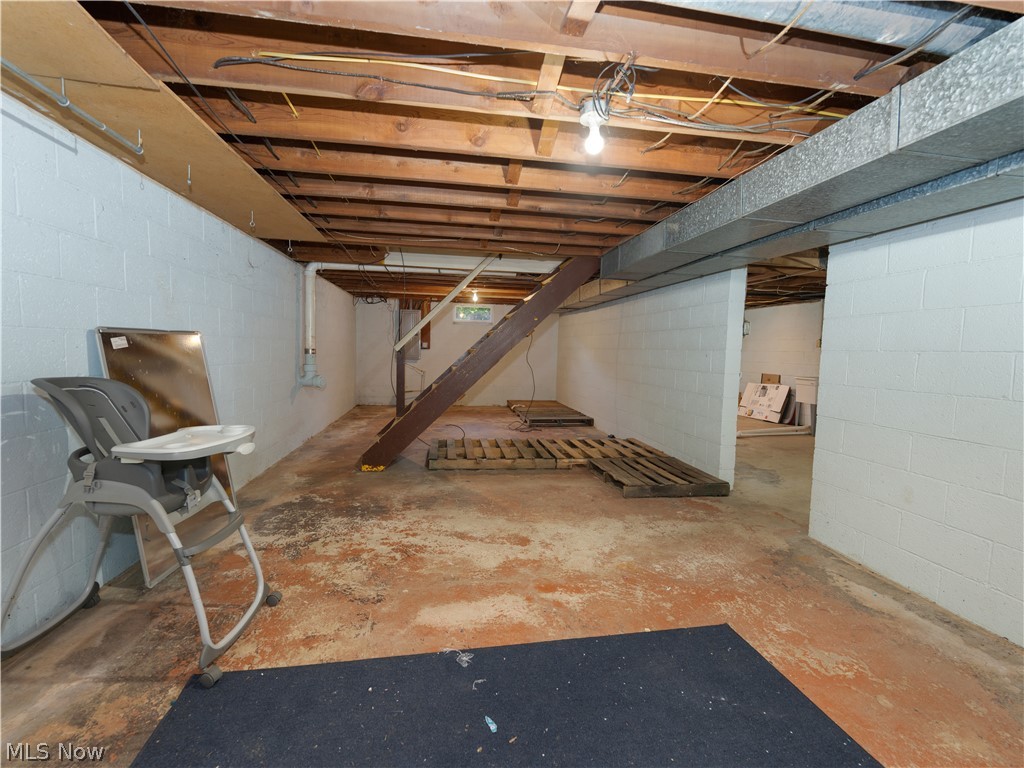 16374 Main Market Road West Farmington OH 44080