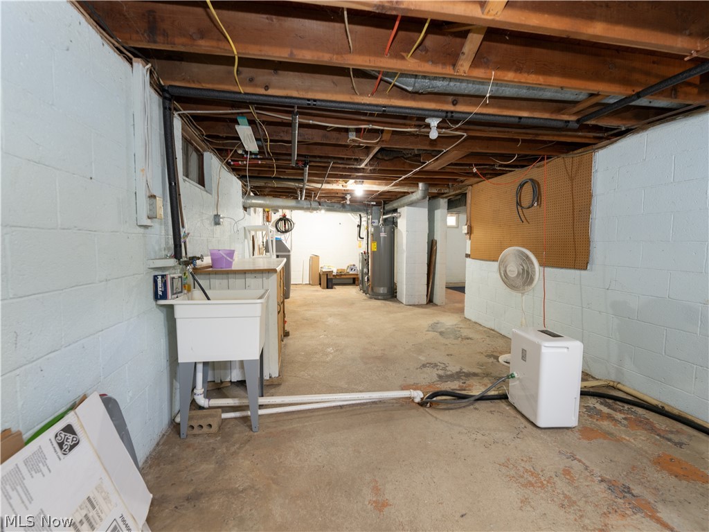 16374 Main Market Road West Farmington OH 44080