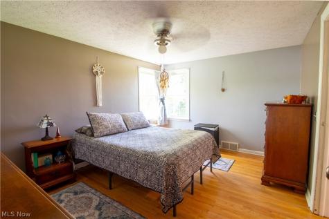 10381 Portage Street NW Canal Fulton OH 44614