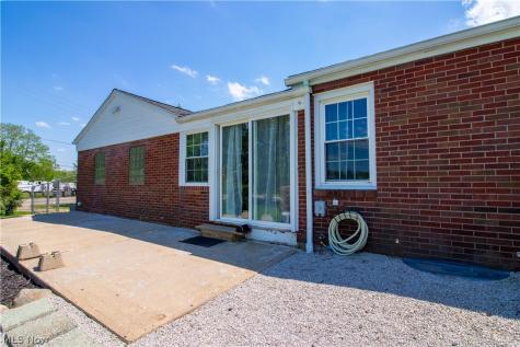 10381 Portage Street NW Canal Fulton OH 44614