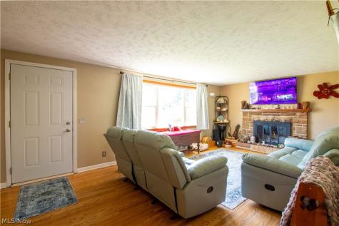 10381 Portage Street NW Canal Fulton OH 44614