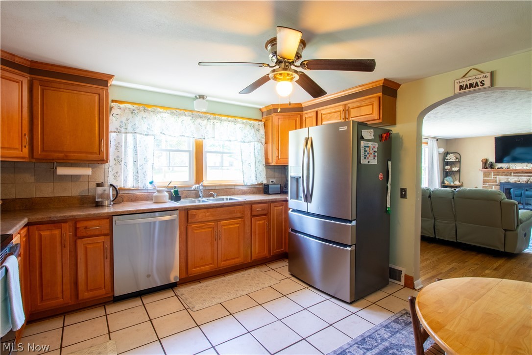 10381 Portage Street NW Canal Fulton OH 44614