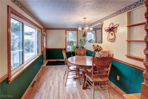 10004 Manoa Avenue Brooklyn OH 44144