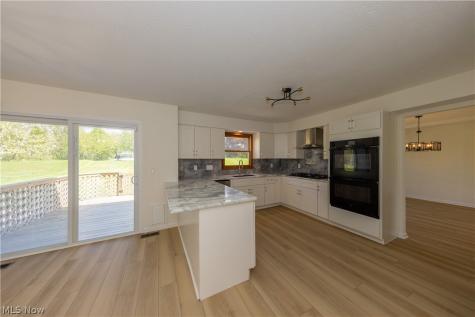 333 Danbury Lane Richmond Heights OH 44143
