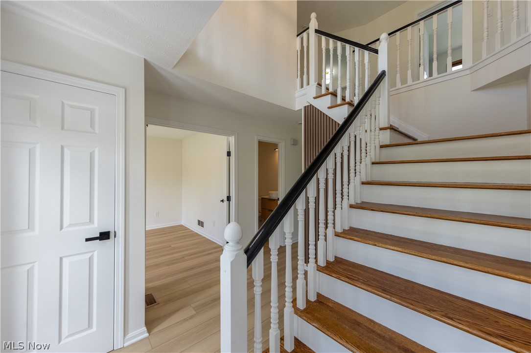 333 Danbury Lane Richmond Heights OH 44143