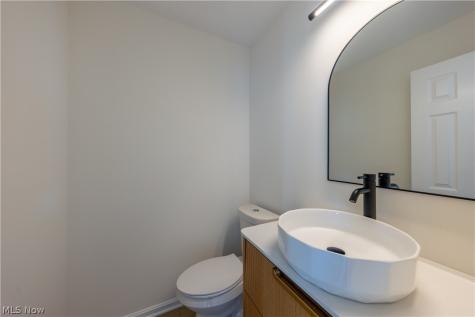 333 Danbury Lane Richmond Heights OH 44143