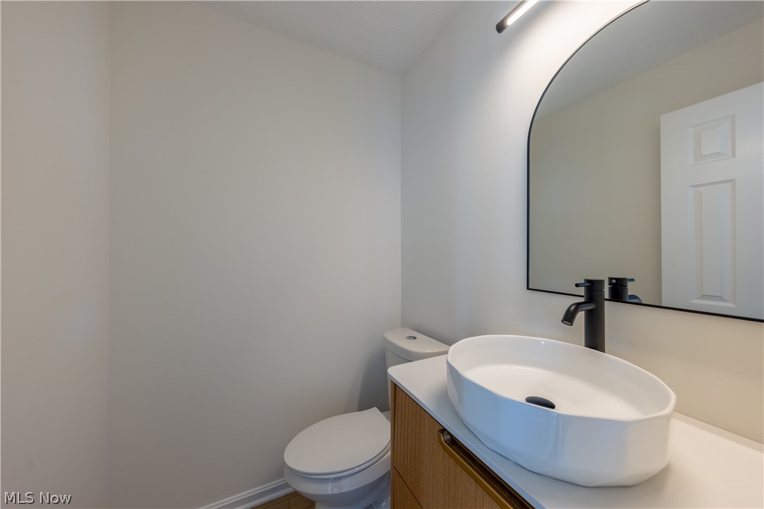 333 Danbury Lane Richmond Heights OH 44143
