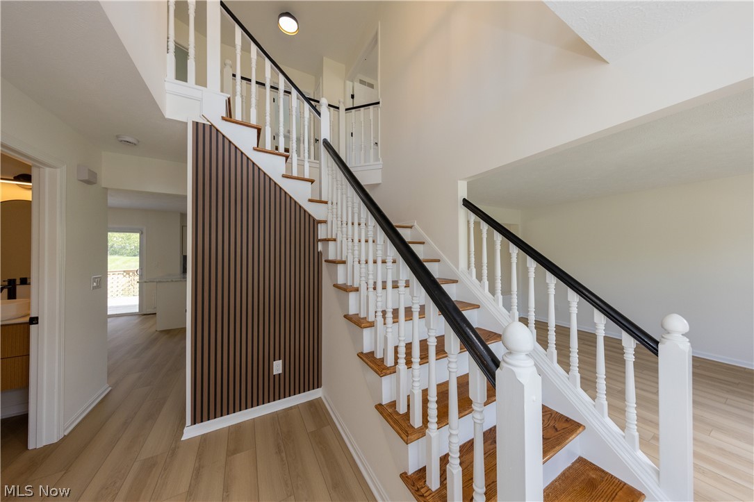 333 Danbury Lane Richmond Heights OH 44143