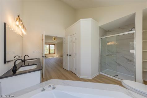333 Danbury Lane Richmond Heights OH 44143
