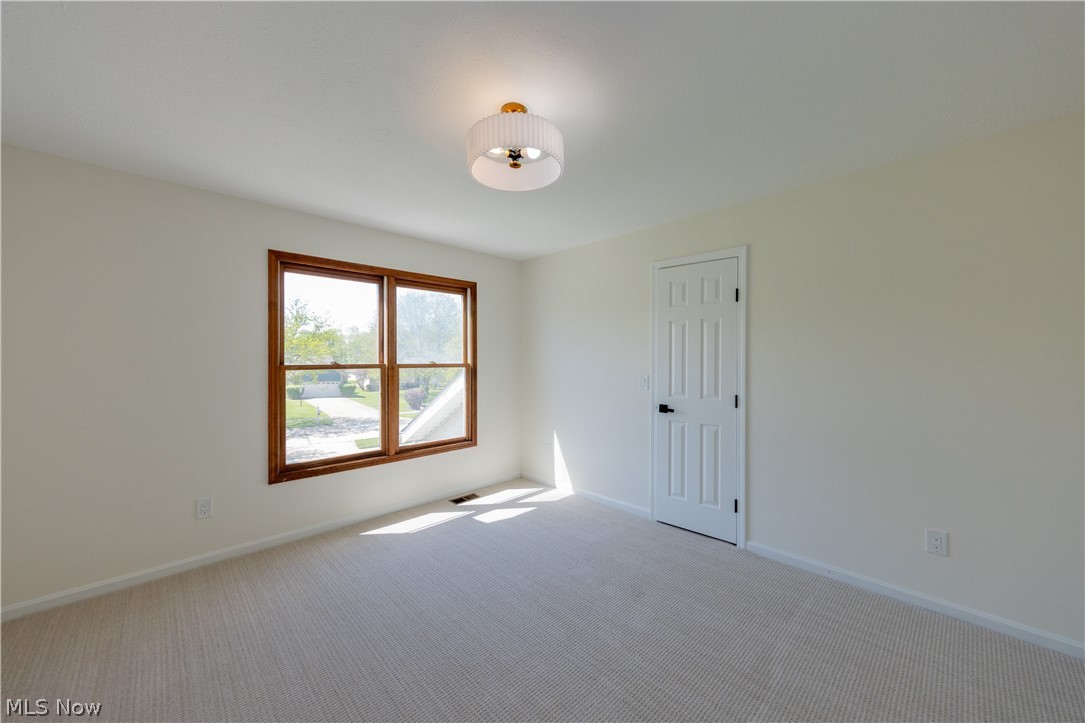 333 Danbury Lane Richmond Heights OH 44143