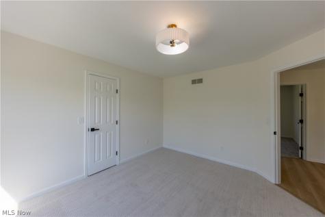 333 Danbury Lane Richmond Heights OH 44143