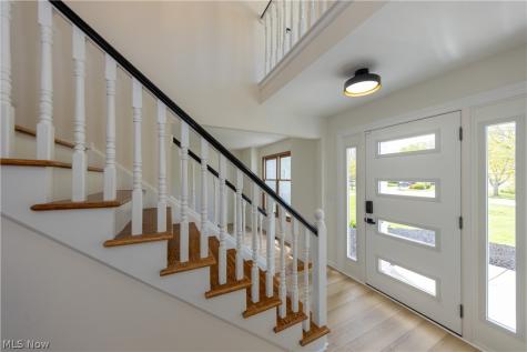 333 Danbury Lane Richmond Heights OH 44143