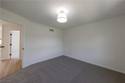 333 Danbury Lane Richmond Heights OH 44143
